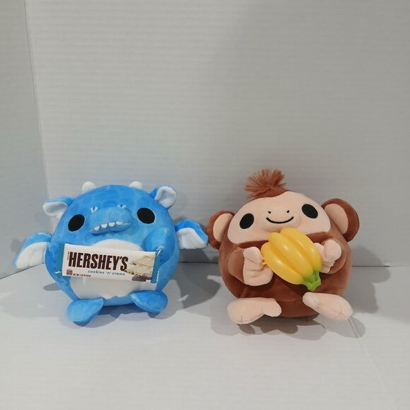 Snackles Series 2 Plush Monkey Holding A Bunch Of Bananas ZURU & Dragon&Hershey - Picture 12 of 15
